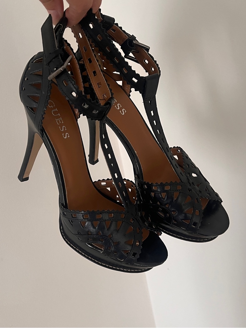 Guess Black Leather Cutout T-Strap Heels Y2K Open Toe Stiletto Sandals